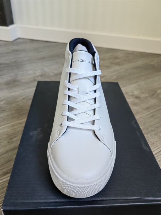 Кроссовки Tommy hilfiger кроссовки.