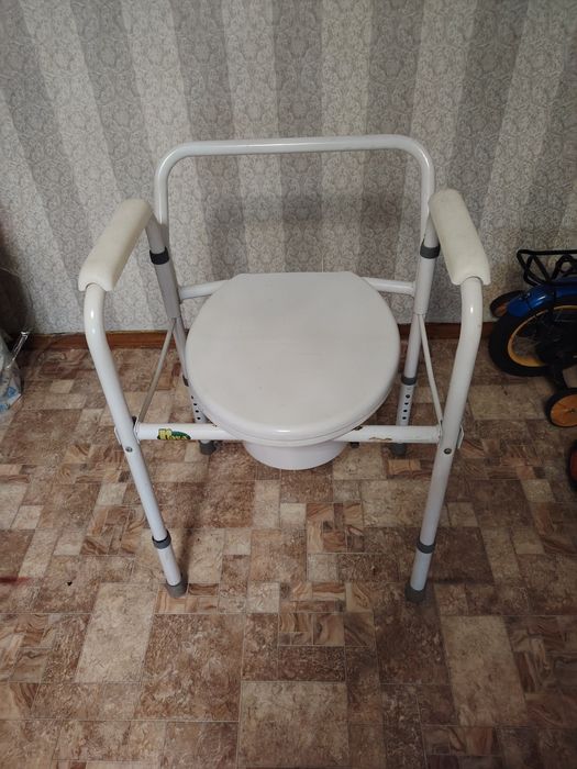 Стул туалет для взрослых