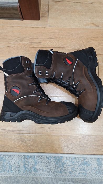 Спец.обувь , зима, 43 размер,производство  USA