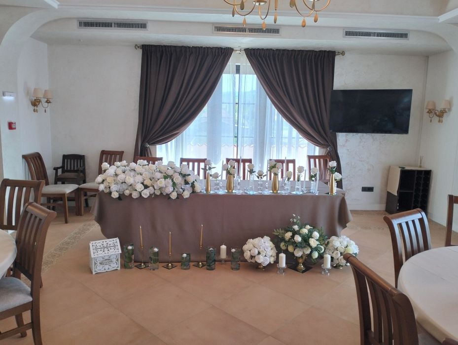 Manechini și decor de inchiriat