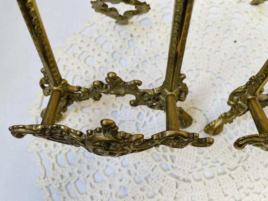 Красива месингова поставка от Англия