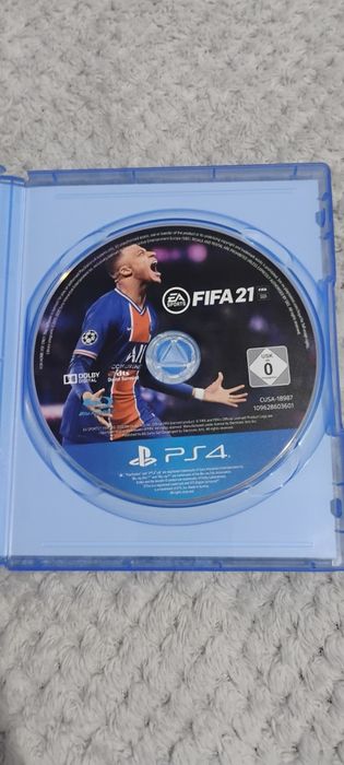 Vând jocuri PlayStation 4