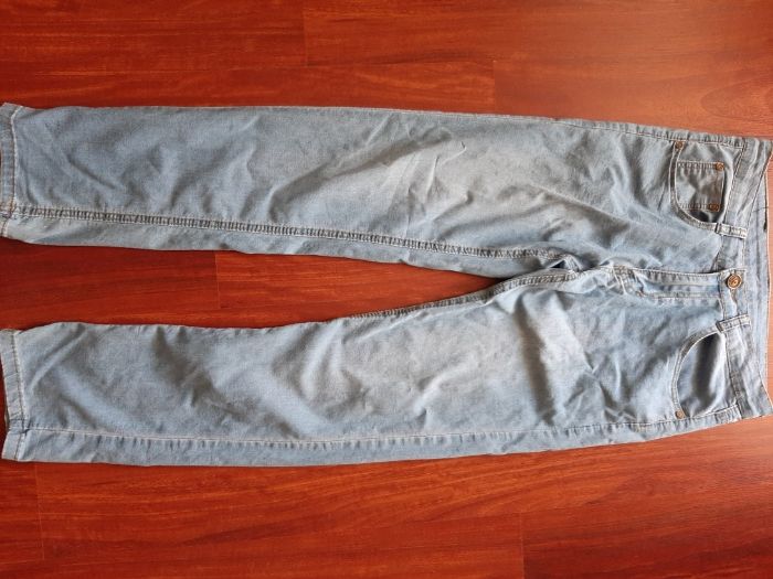 продам джинсы, шорты, джемпер, кофта