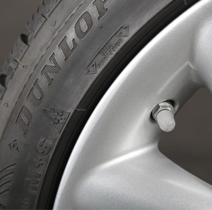 Mini cooper F55 F56 F57 jante cu anvelope iarna R17 Dunlop