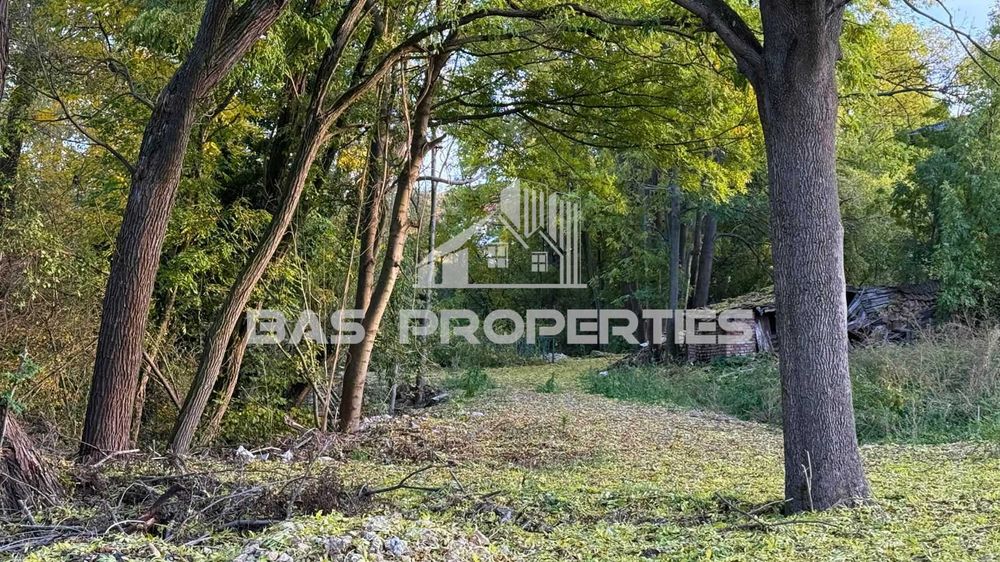 Продава се Парцел в Банкя - 695 кв.м за 96 €/кв.м - Снимка #1