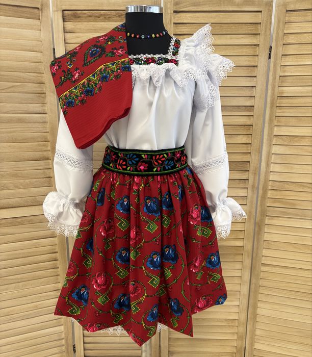 Costum traditioanal de Maramures pentru femei set complet
