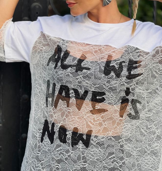 Дамска тениска с дантела