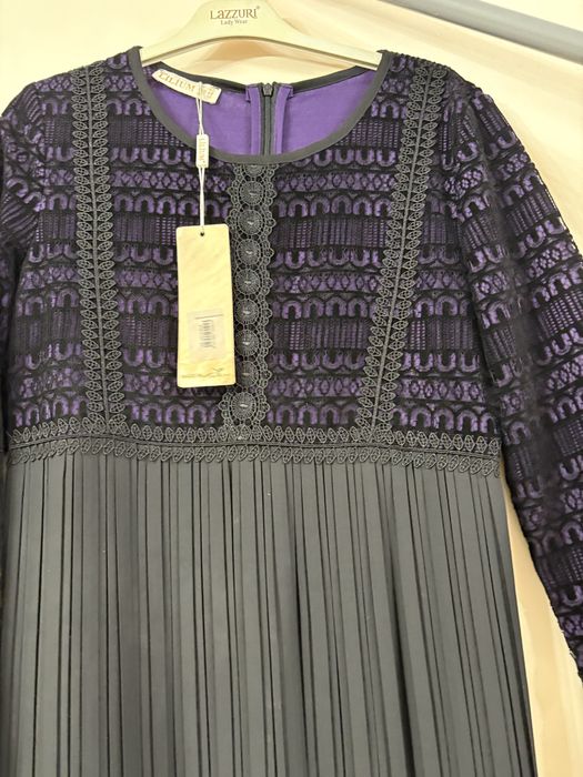 Вечернее женское платье.