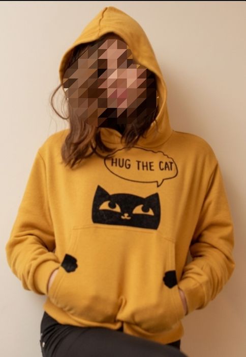 Hanorac  scurt cu glugă