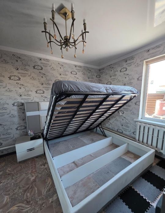 Продам кровать 180 на 200