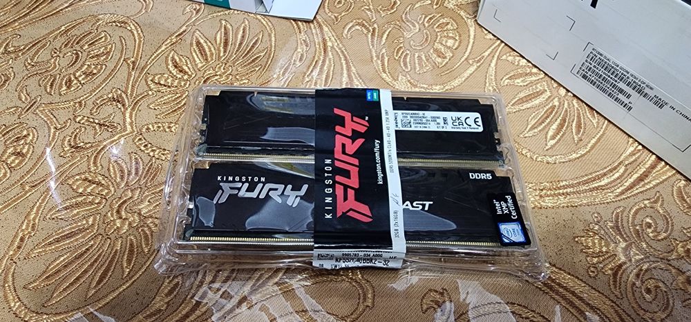 Компютер сотилади срочно пул зарур