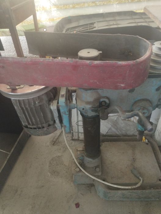 Сверлильный станок