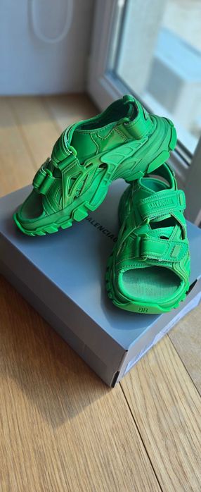 Balenciaga оригинални детски сандали