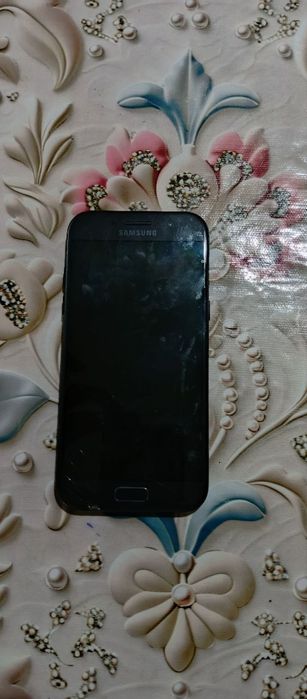 Samsung A 5 2017 sotiladi.Продается.