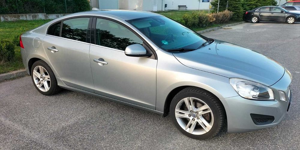 VOLVO S60-T3-1.6 benzina 150 CP