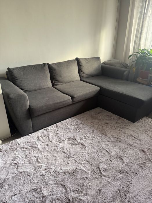Ъглов тъмносив диван