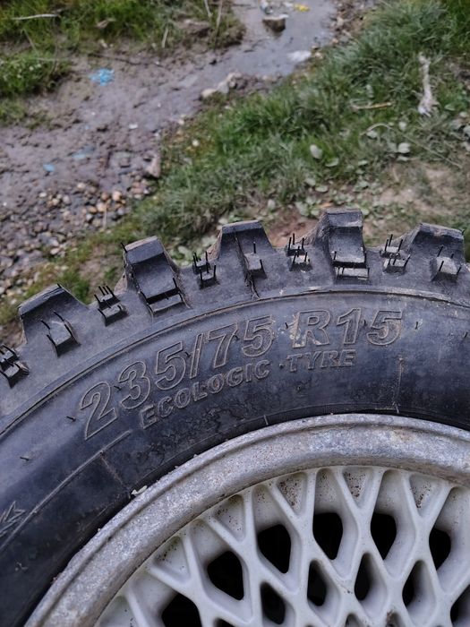 Vând cauciucuri off rooad sau schimb