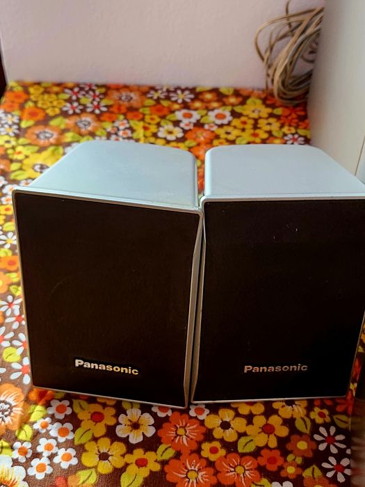 Sistem audio 5+1 Panasonic, 55 W.