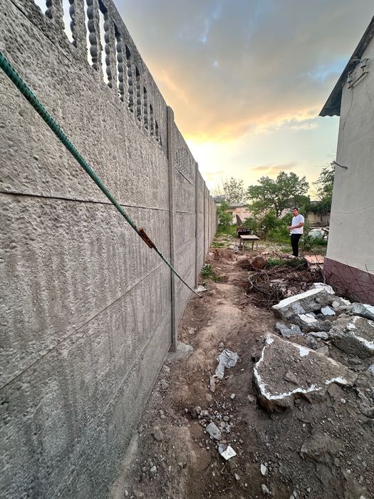 Yuqorichirchiq tumani Saksonota MFYda, 420kv/m Dacha bor.