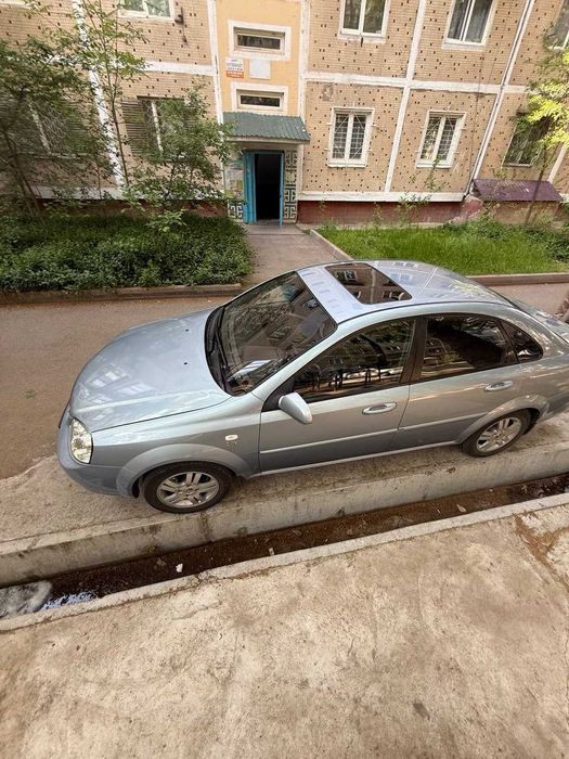 Продаются Lacetti 2013 года