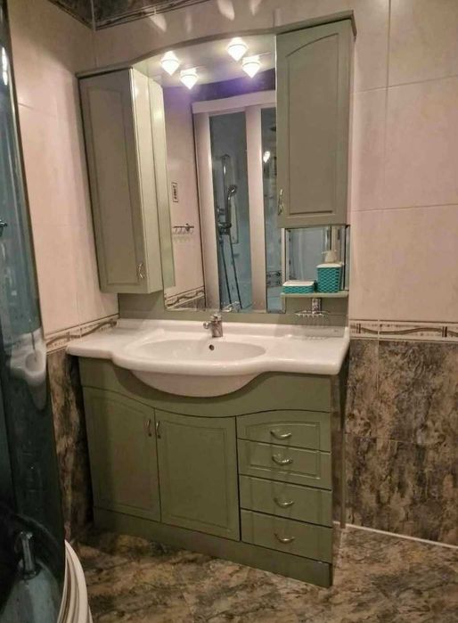 Продава се Тристаен апартамент в Велико Търново, Колю Фичето - 115 кв.м за 752 €/кв.м - Снимка #10