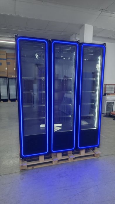 Тройна хладилна витрина 160см