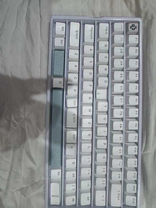 Tastatura mecanica gaming QwertyKey Salt, Hotswap