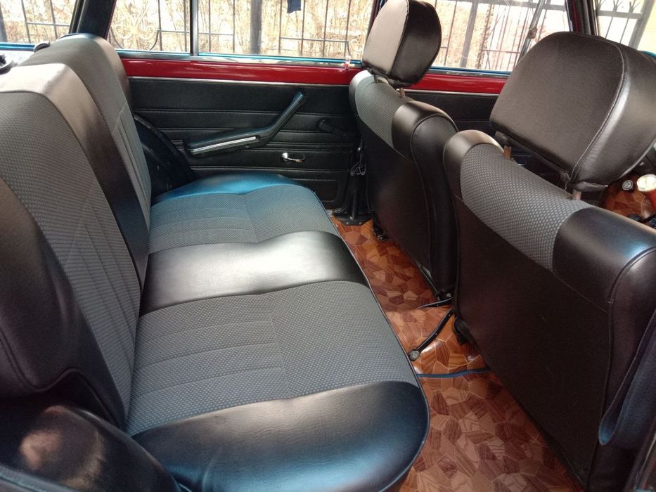 ВАЗ 2102 сотилади