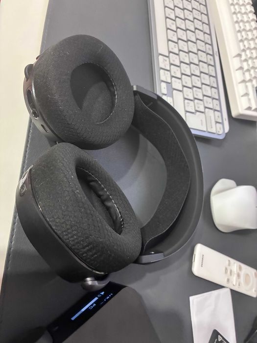 Беспроводные наушники  Steelseries Arctis PRO Wireless
