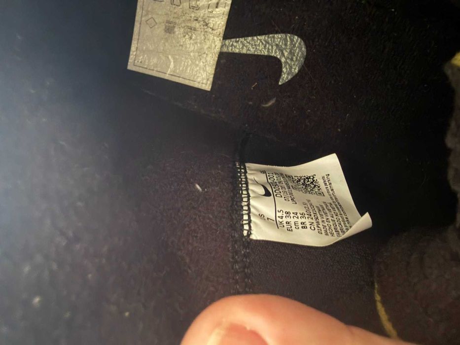 Юношески високи маратонки Nike - 38 номер , 24см стелка