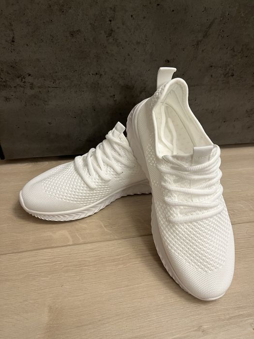 Adidasi albi - gri - diferite modele si marimi - pt sala / mers pe jos