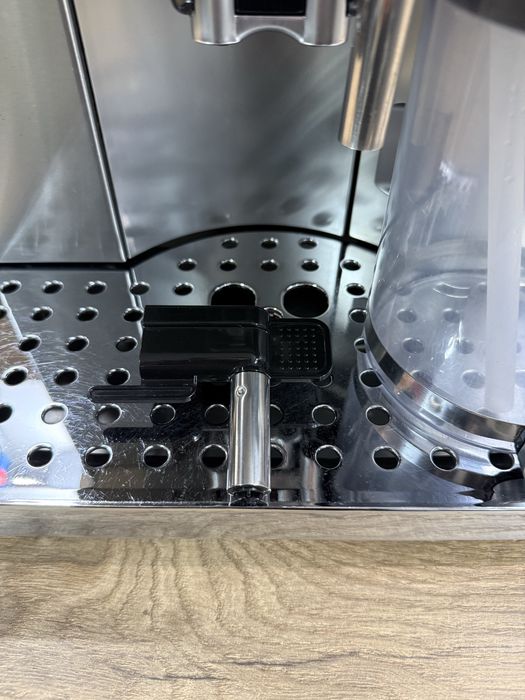 Кафемашина Delonghi PrimaDonna Type:ESAM6600