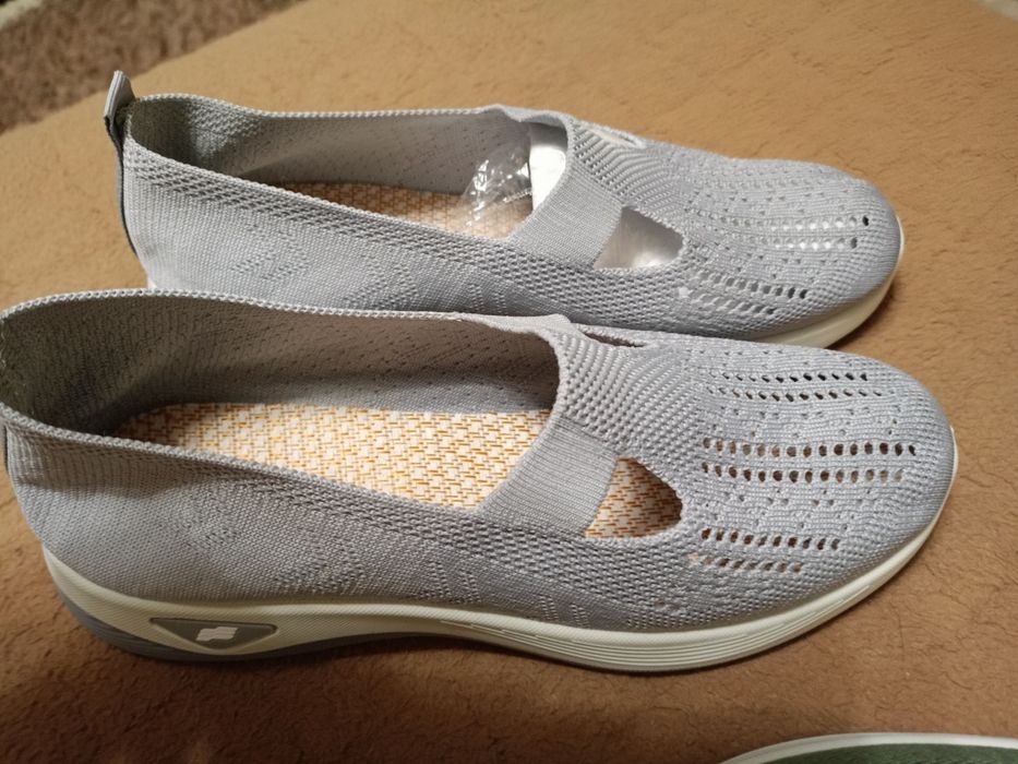 Продам обувь женскую