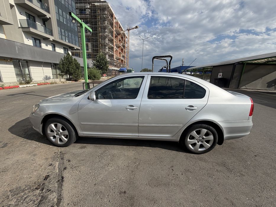 SKODA Octavia 2010 — imagine 3