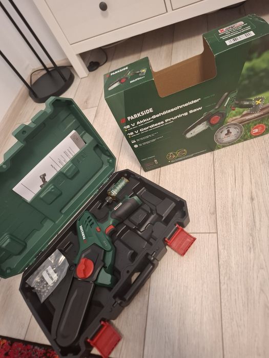 Mini drujba parkside / ferăstrău pe acumulator