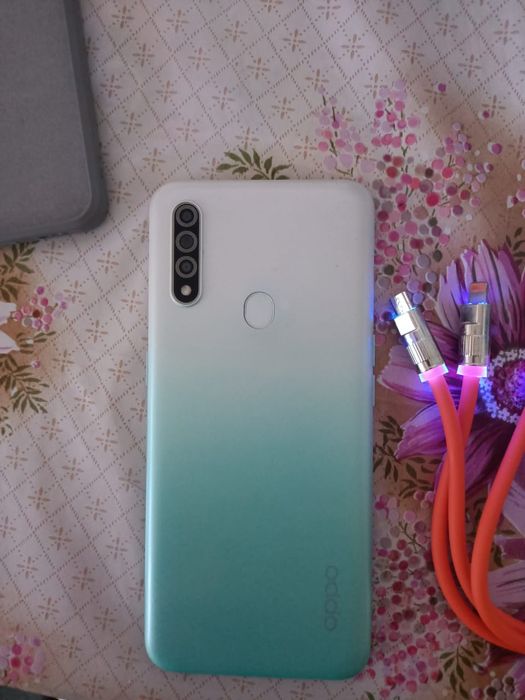 Оппо А 31 с коробкой
