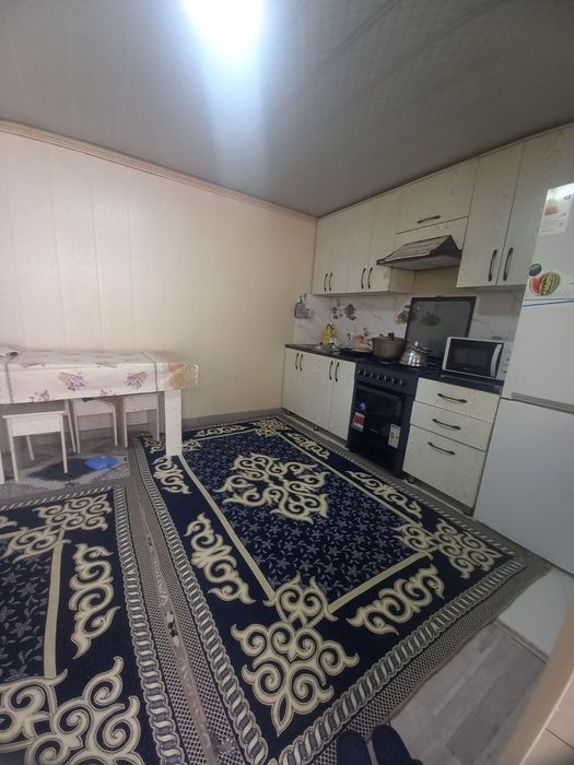 Бустонлик тумани Азадбашда 4 сотик 4 хона ховли сотилади йулга якин