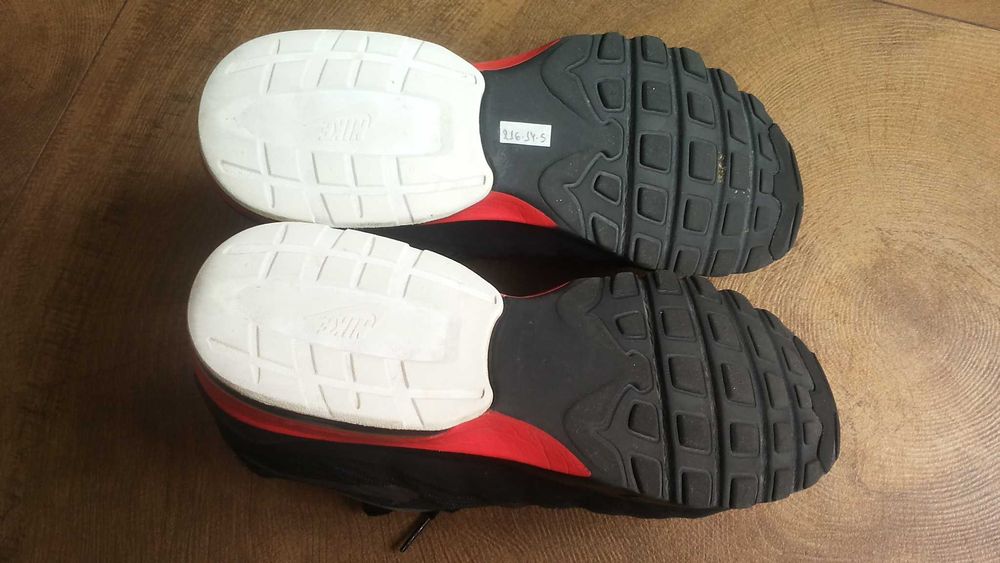 NIKE AIR MAX INVIGOR SE Размер EUR 43 / UK 8,5 маратонки 216-14-S