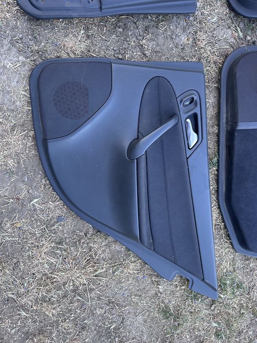 Интериорни Кори за врати/мерцедес W203-2003Година