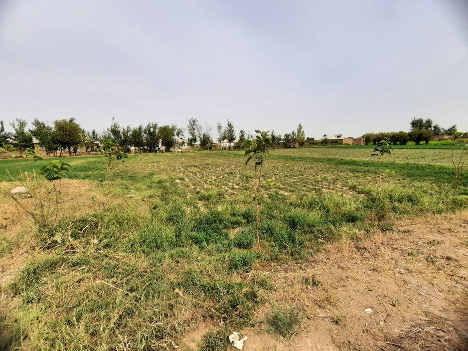 18 сотих ер участка сотилади