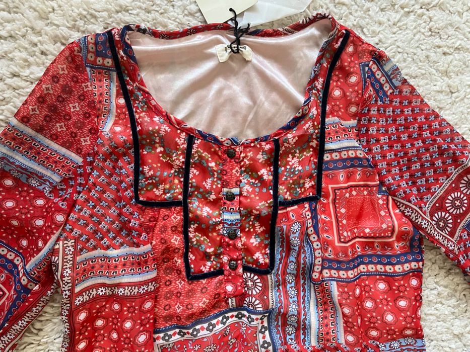 Красивое корейское платье