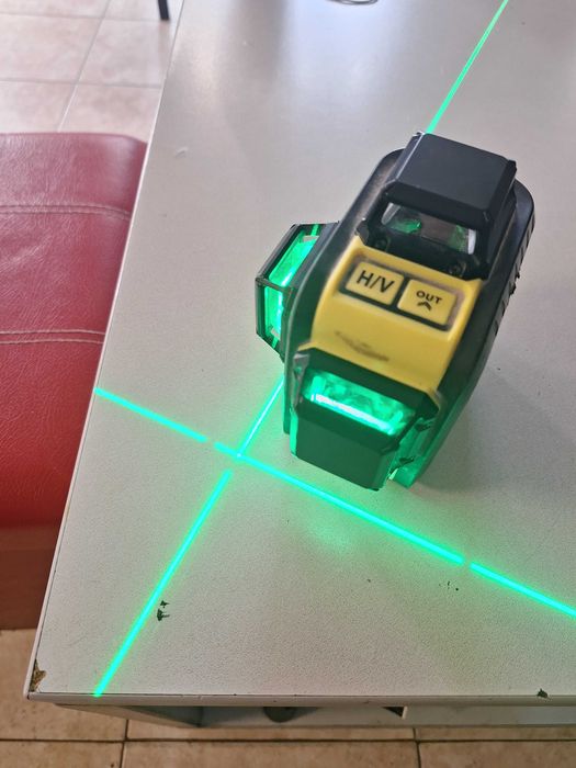 Лазарен нивелир Topmaster