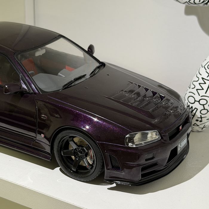 Nissan Skyline R34 Midnight Purple 1:18 мащаб scale model
