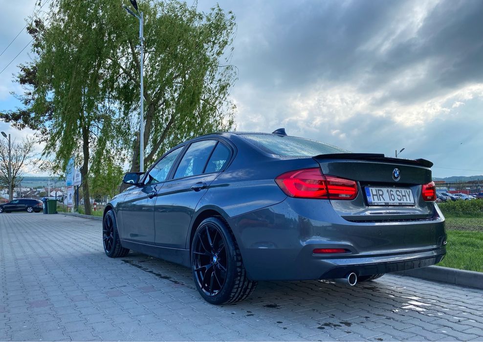 BMW Seria 3 F30 LCI 2017 | 2.0 Diesel B47 | Manual