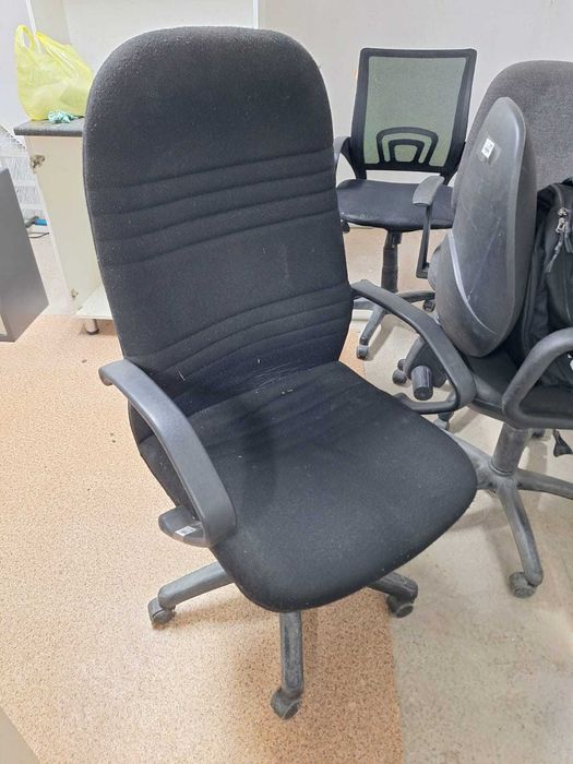 Продам Кресла разные виды есть торг