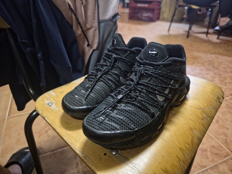 Nike air max plus utility