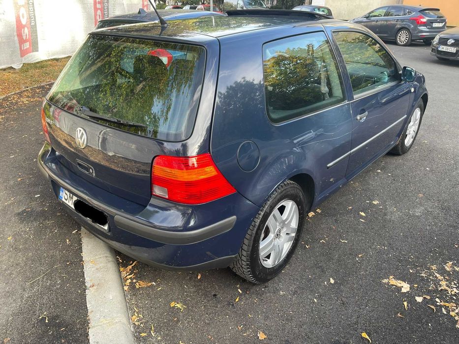 Volkswagen Golf 2001 benzină, 905 € — imagine 5