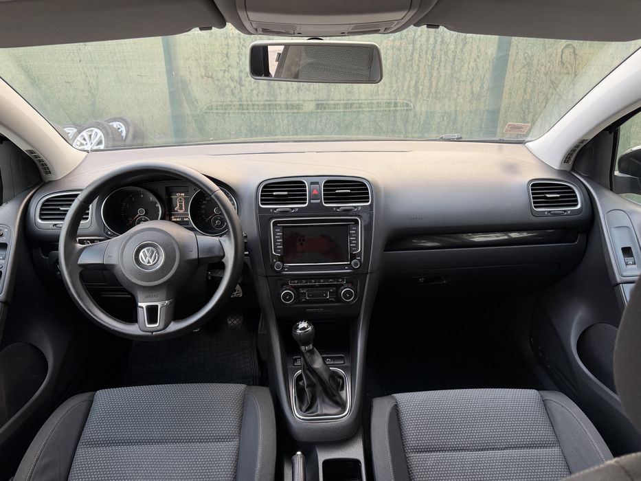 Volkswagen Golf VI 1.6MPI