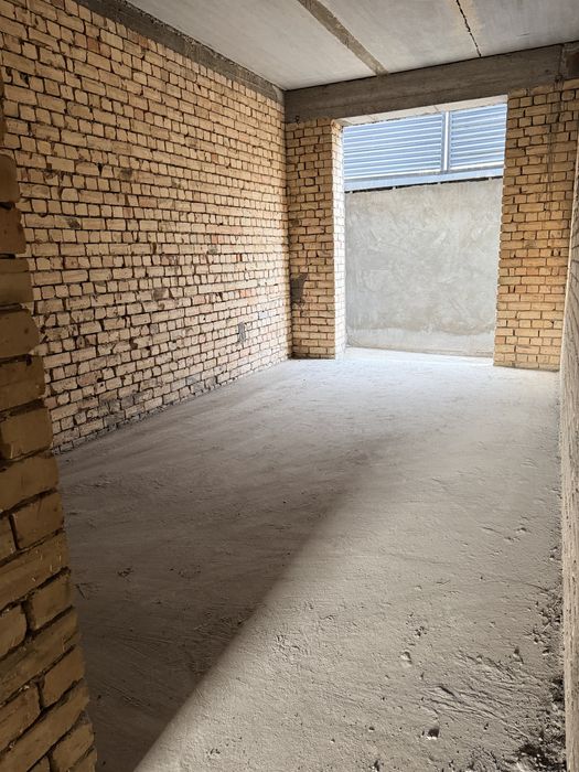 ПРОДАЁТСЯ КОТТЕДЖ — есть потенциал для создания уютного дома.