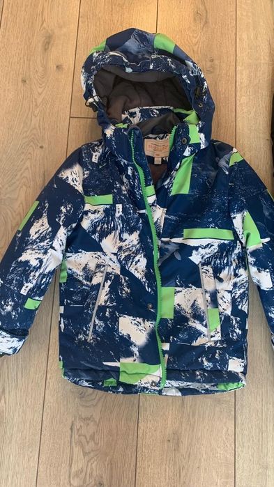 Продам детский пуховик